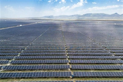 2. 200 miliona dolara 2.5GW solarno čvorište: Alfa Solar & Astroenergy Europe...